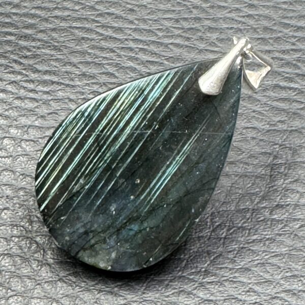 Pendentif en Labradorite Verte (réf lve3) – Image 3