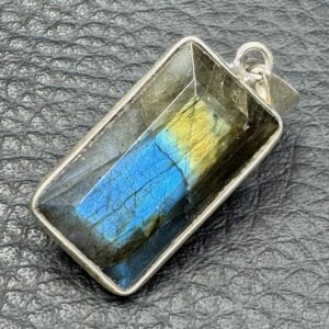 Pendentif Labradorite Bleu Doré