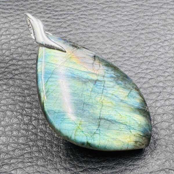 Pendentif en Labradorite Verte (réf lve64) – Image 3