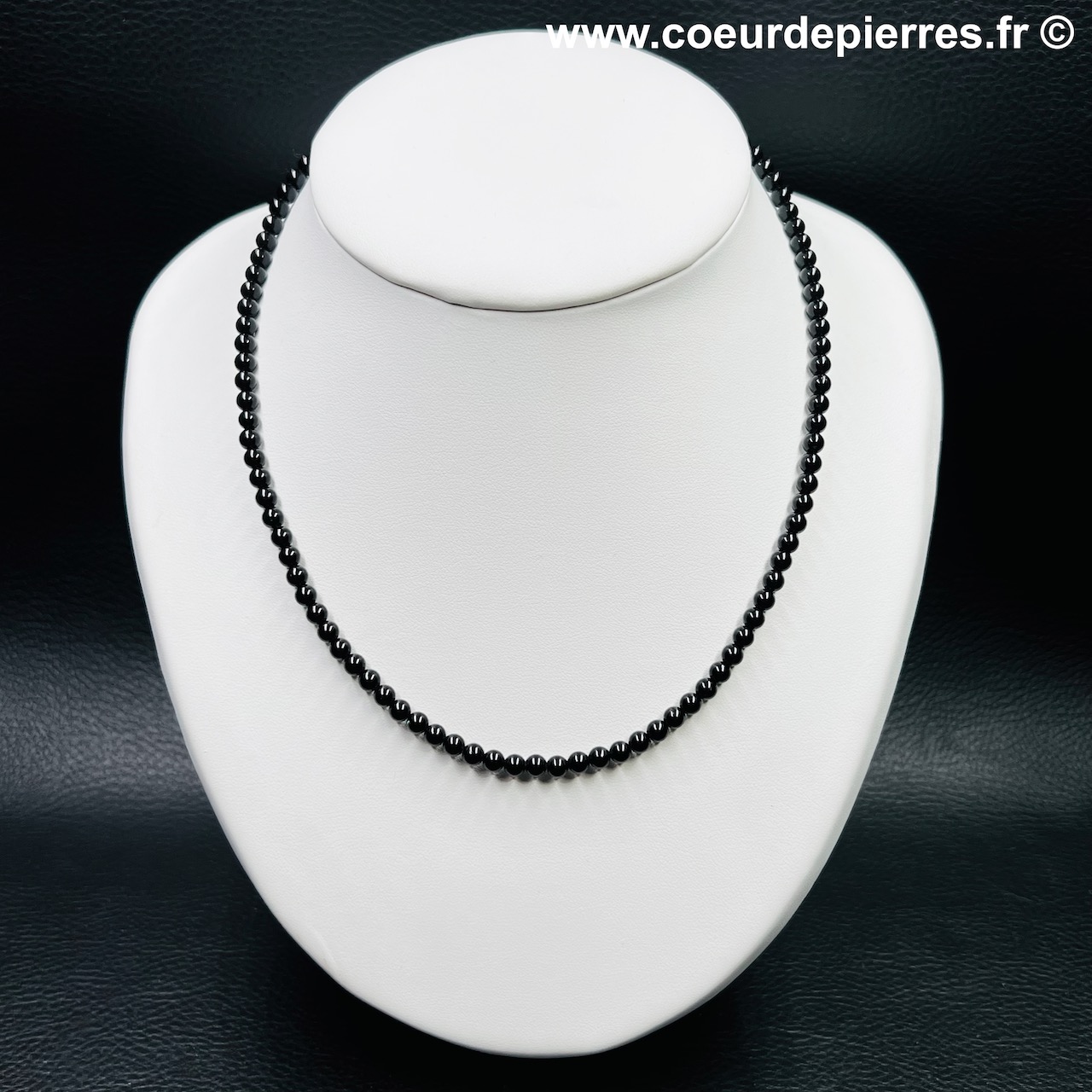 Collier en spinelle noir du Brésil « perles 4mm » (réf cspi2)