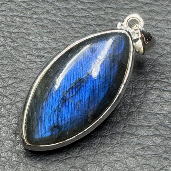 Pendentif Labradorite Bleu Abyssal