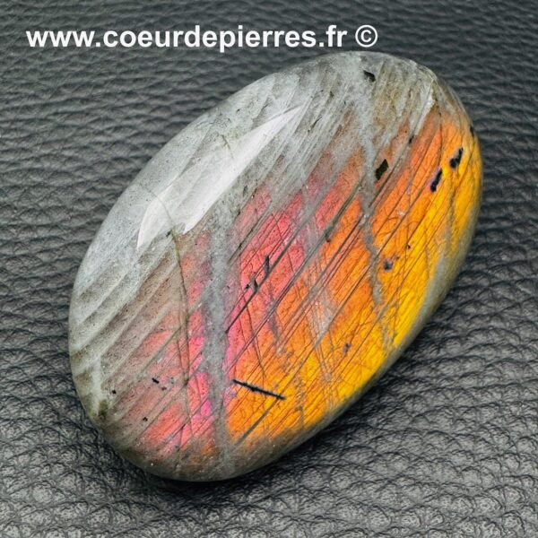 Galet de Labradorite