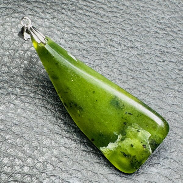 Pendentif en jade du Canada (réf pja7) – Image 3