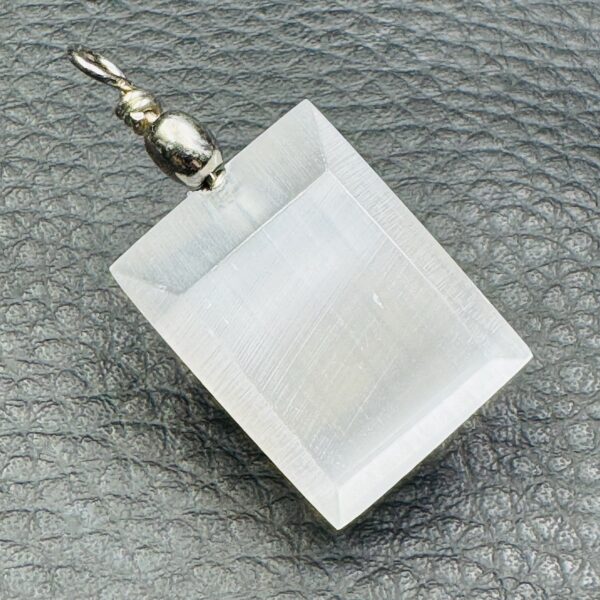 Pendentif en Sélénite du Maroc (réf sel12) – Image 2