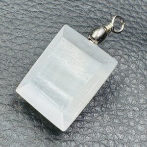Pendentif en Sélénite