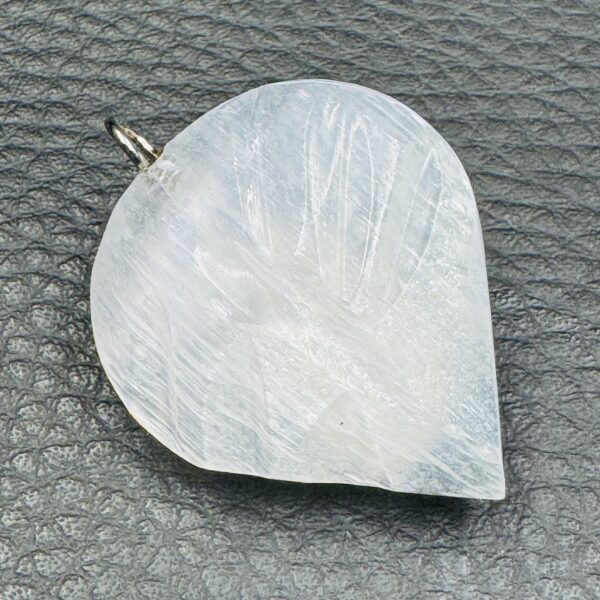 Pendentif en Sélénite