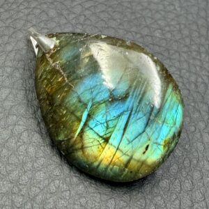 Pendentif en Labradorite Verte