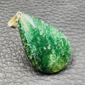 Pendentif en Aventurine Verte