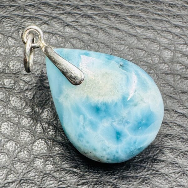 Pendentif en Larimar de République Dominicaine (réf lar1) – Image 3