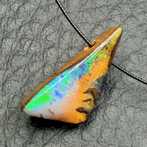 Pendentif en Opale Boulder
