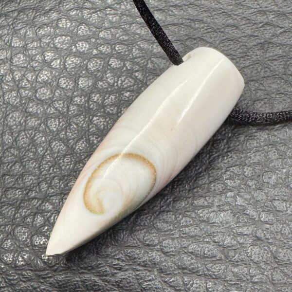 Pendentif Oeil de Sainte Lucie