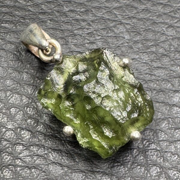 Pendentif Moldavite «Chlum» de République Tchèque (réf pdm17) – Image 4