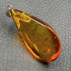 Pendentif en Ambre