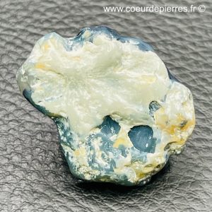 Opale noire de Lightening Ridge, Australie de 24 carats (réf obw6)