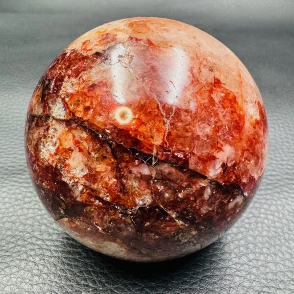 Sphère en Quartz Hématoïde de Madagascar (réf gqh6) – Image 2