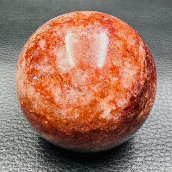 Sphère en Quartz Hématoïde de Madagascar (réf gqh10) – Image 2