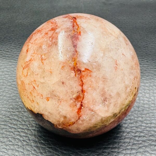 Sphère en Quartz Hématoïde de Madagascar (réf gqh10) – Image 4