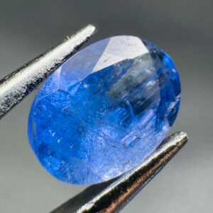 Tanzanite gemme