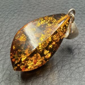 Pendentif en Ambre