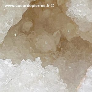 Géode de cristal de roche du Maroc 1,324kg (réf gcr17)