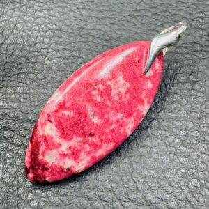 Pendentif en Thulite