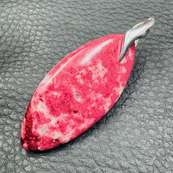Pendentif en Thulite