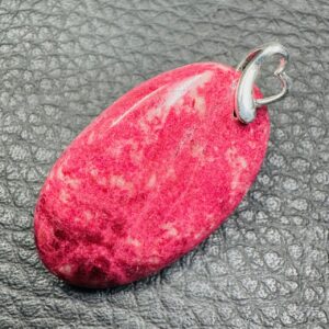 Pendentif en Thulite