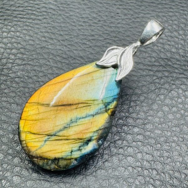Pendentif Labradorite Dorée (réf ld28) – Image 2