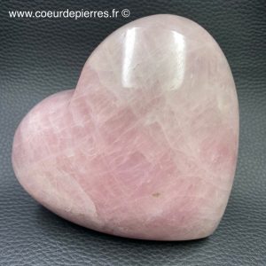 Coeur en quartz rose de Madagascar 0,692kg (réf cqr11)
