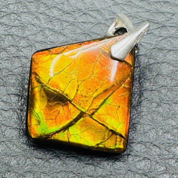 Pendentif en Ammolite du Canada (réf amol5) – Image 3