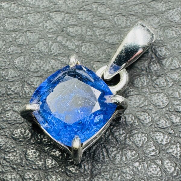Pendentif en Tanzanite Gemme de Tanzanie (ref ptz10) – Image 4