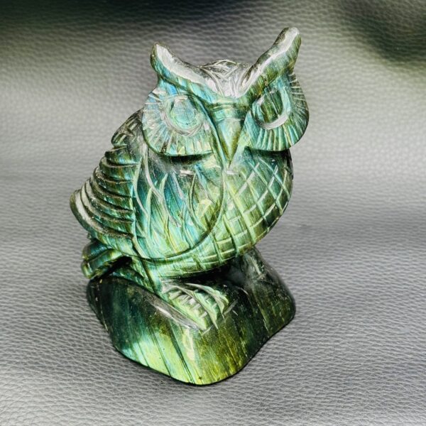 Hibou en Labradorite