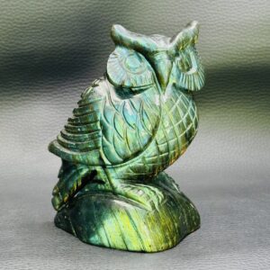 Hibou en Labradorite, Sculpture Spirituelle