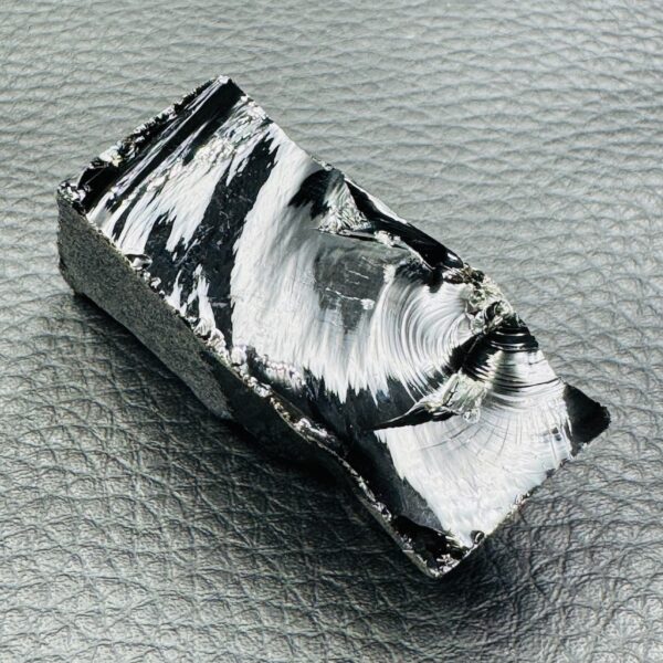 Obsidienne Noire “larme d’apache” du Mexique (réf ob6) – Image 4