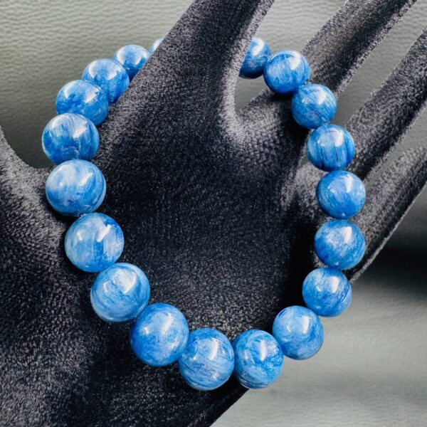 Bracelet en cyanite bleue du Brésil "perles 10mm" – Image 2
