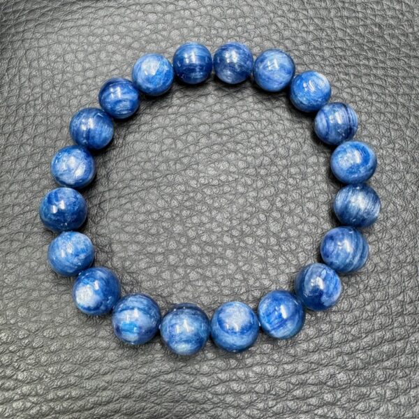 Bracelet en cyanite bleue du Brésil "perles 10mm" – Image 3