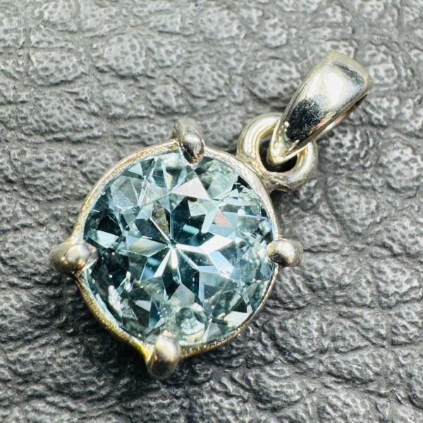 Pendentif en Topaze Bleue "Gemme" (réf top7) – Image 2