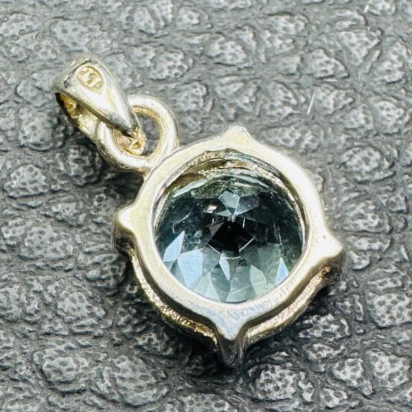 Pendentif en Topaze Bleue "Gemme" (réf top7) – Image 4