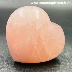 Coeur en quartz rose de Madagascar (réf cqr10)