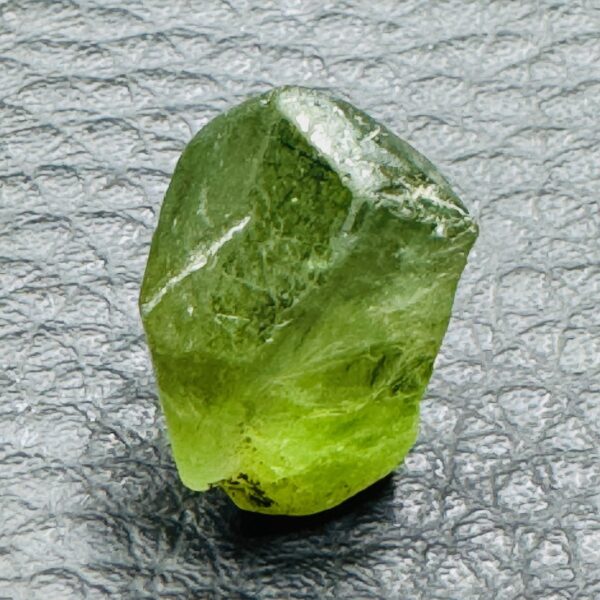 Péridot "Cristal brut Naturel" (réf pe4) – Image 3
