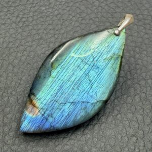 Pendentif Labradorite Bleu Lagon