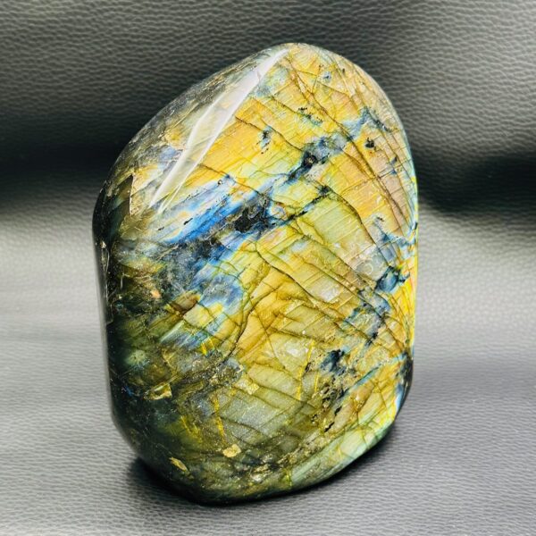 Labradorite "toutes faces polies" (réf pbl8) – Image 4