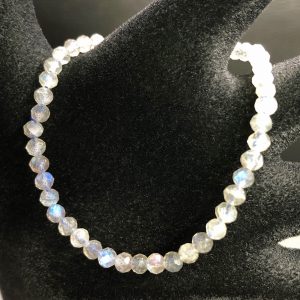 Bracelet en labradorite “haute qualité” perles facettés de 4mm (réf blp4)