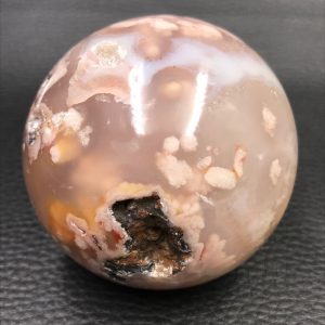 Sphère en agate « fleurie » de Madagascar 0,339kg (ref sa3)