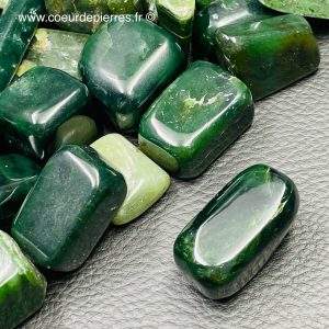 Jade de Namibie en pierres roulées “grande taille”