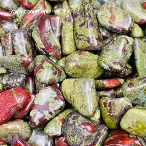 Epidote (dragon stone) du Brésil « pierres roulées » petite taille