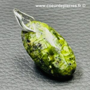 Pendentif en jade néphrite du Canada (réf pja2)