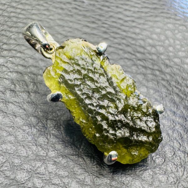 Pendentif Moldavite « Chlum » de République Tchèque (réf pdm12) – Image 3