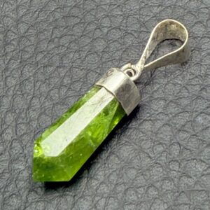 Pendentif en peridot