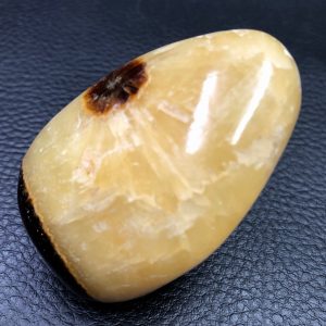 Galet en septaria de Madagascar (réf gs8)